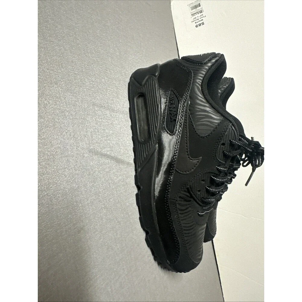 Nike Air Max 90 Size 5.5y  307793-074